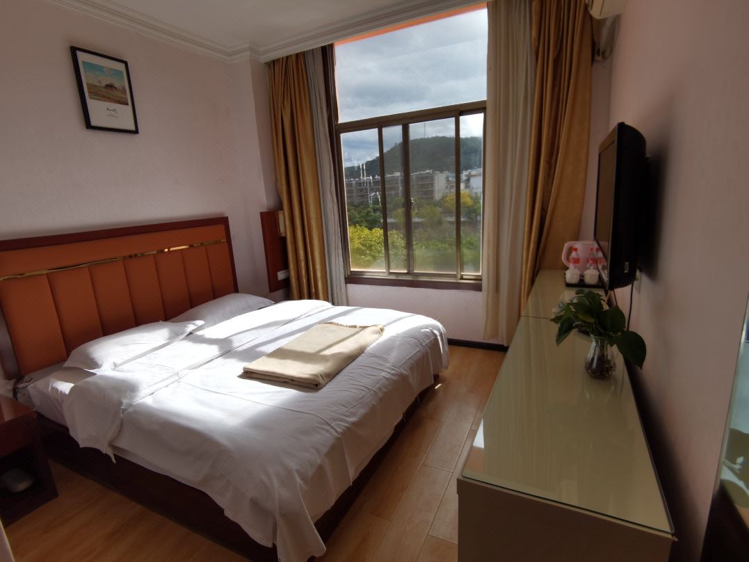 Chuxiong Jinhao Hotel