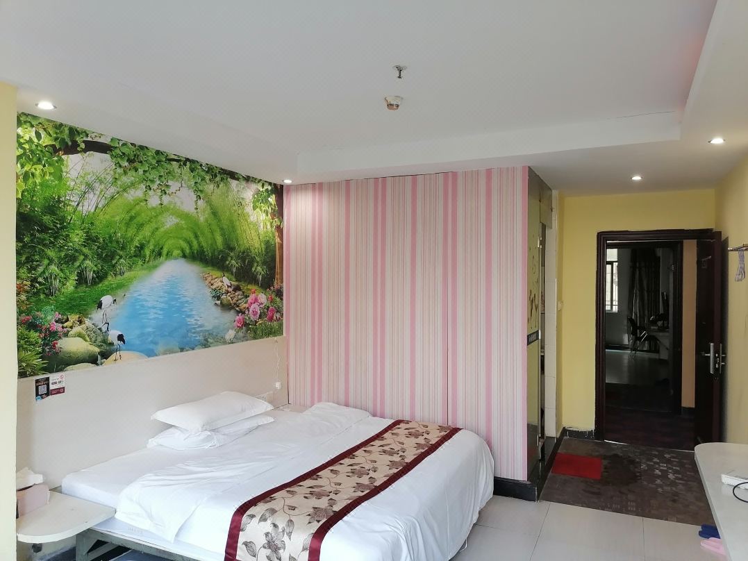i8 Business Hotel