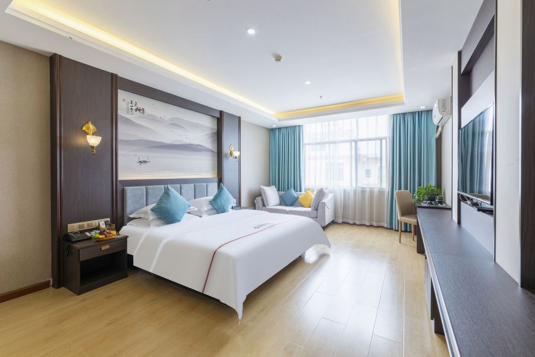 Fyatt Holiday Hotel