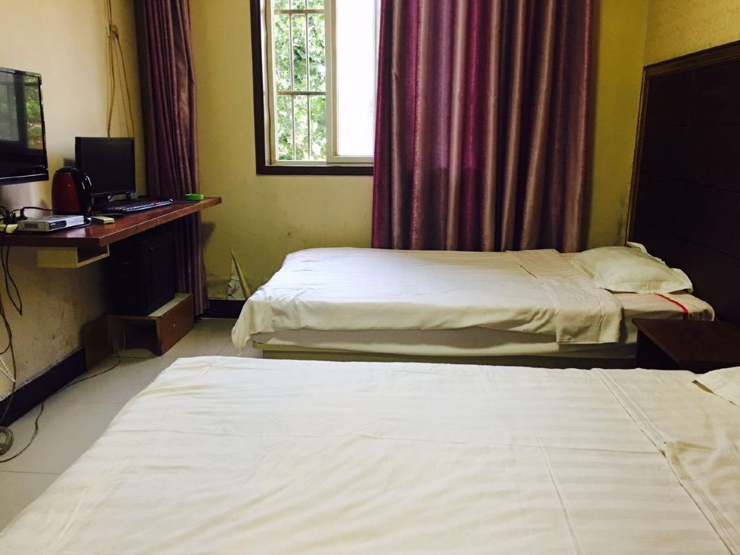 Zhoukou Ruilong Hotel
