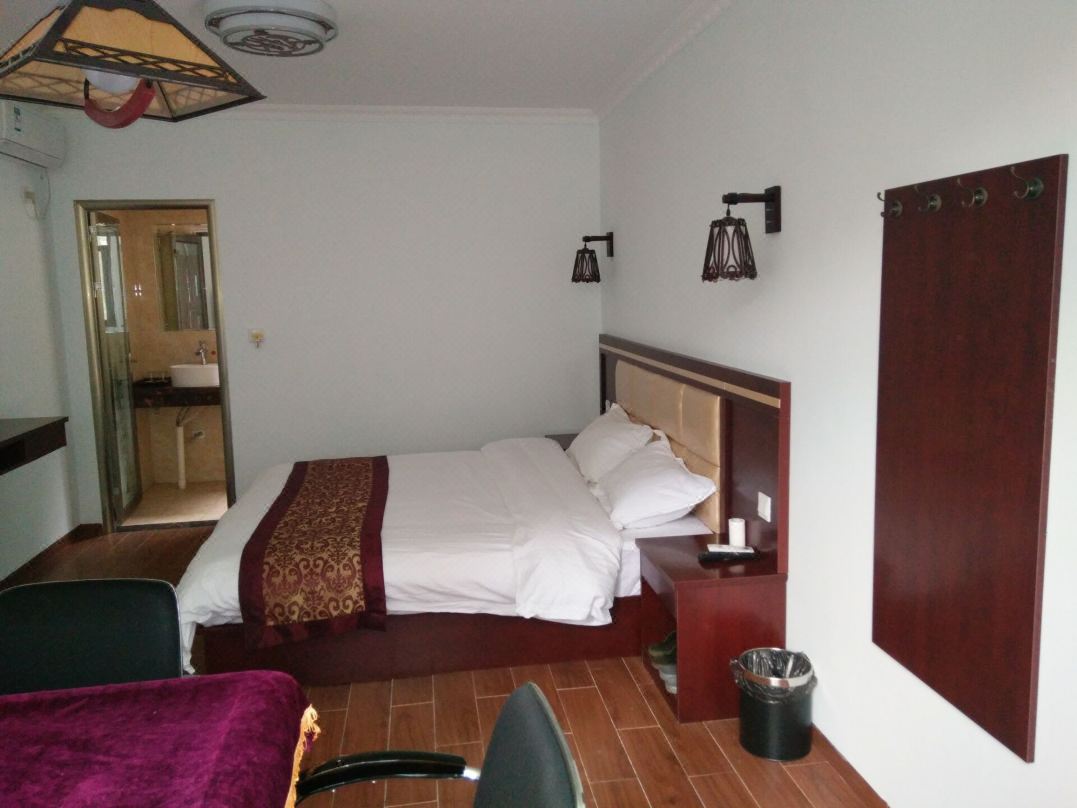Changyang Daoyingxia Farm Stay