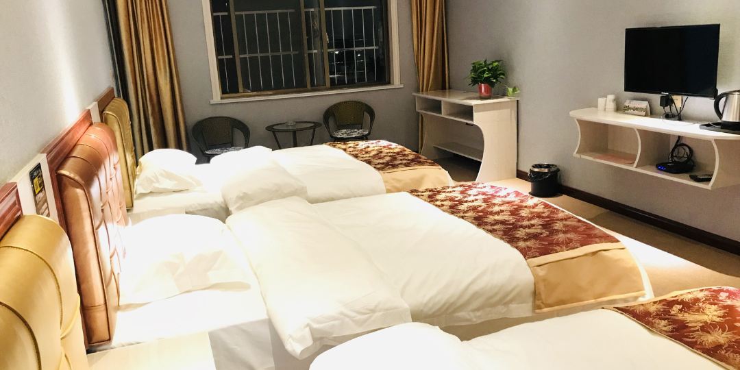 商洛万馨源晌午酒店