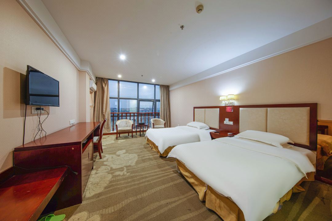 Minyang Kaibin Mingyue Hotel
