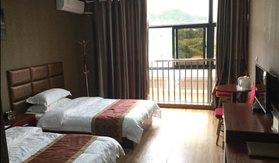 贵州瓷海假日酒店