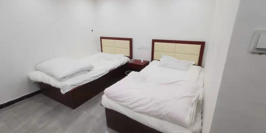 曹县忆嘉宾馆