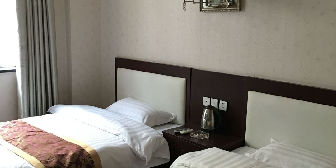 陇南东江华艺宾馆