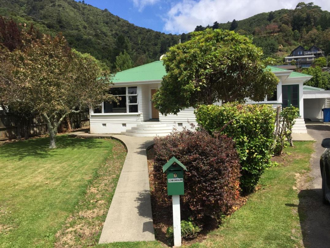 3 & 4 Bedroom Holiday Houses Central Picton