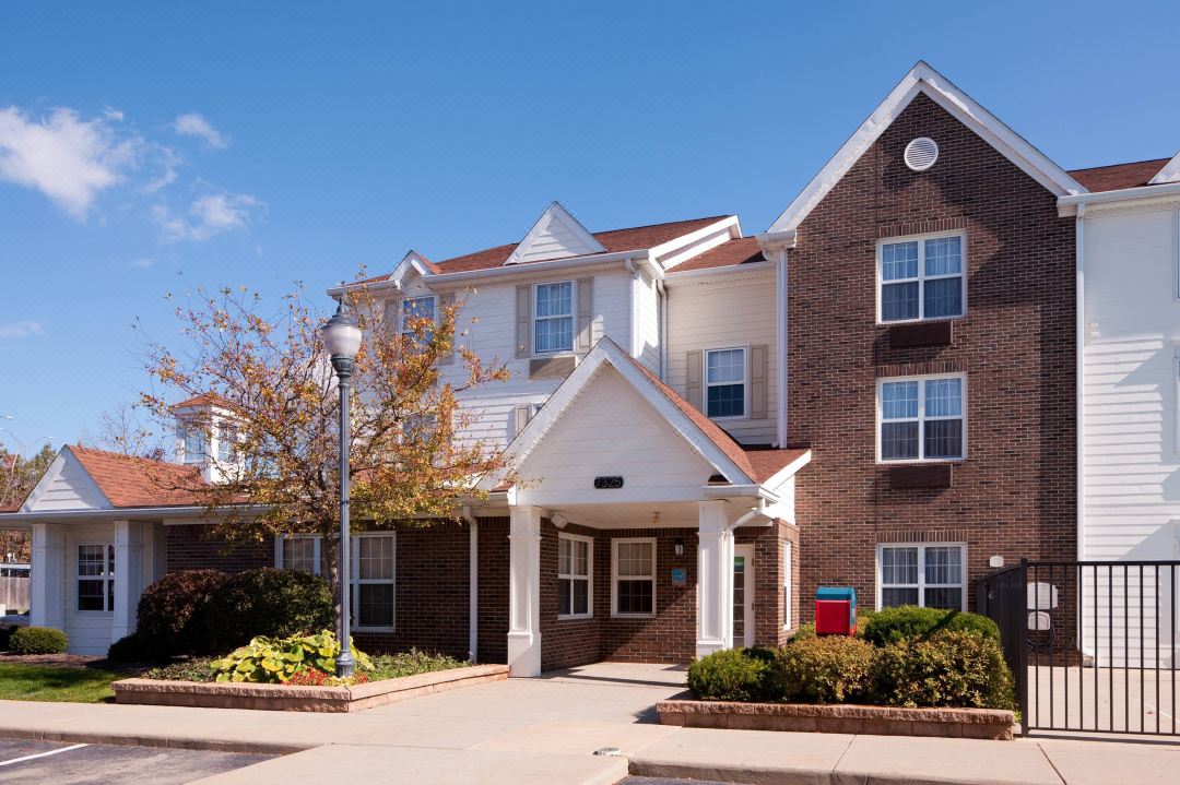 MainStay Suites Middleburg Heights Cleveland Airport
