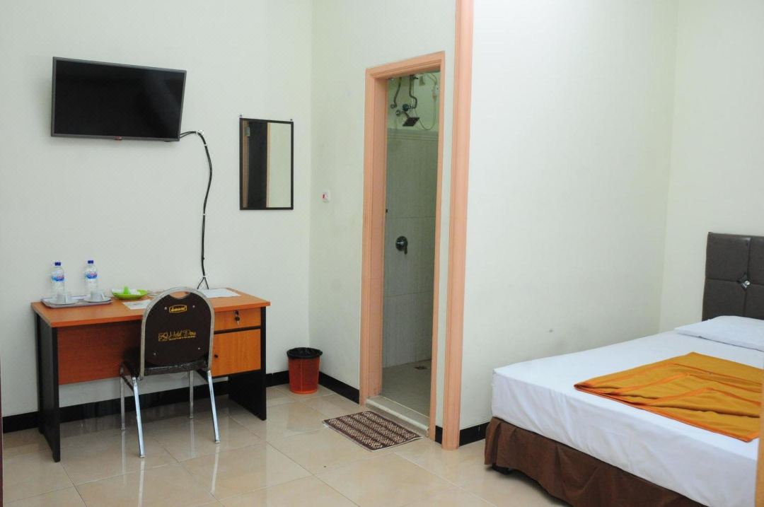 Dena Hotel