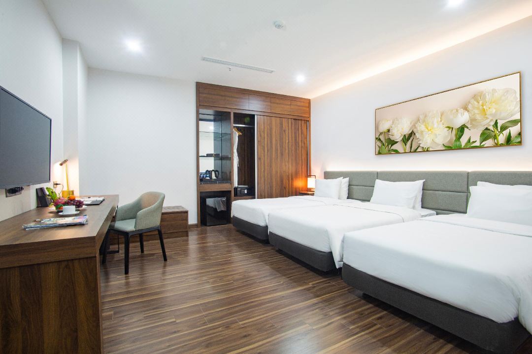 Western Skyline Hotel
