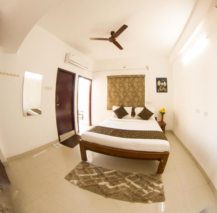 Royal Beach Service Apartment