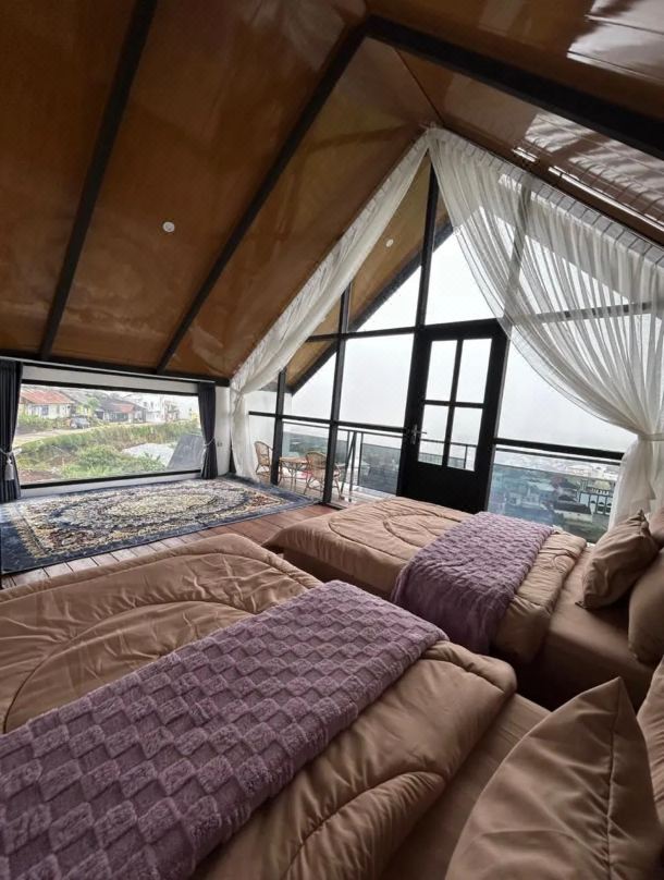 Dringo Cabin House