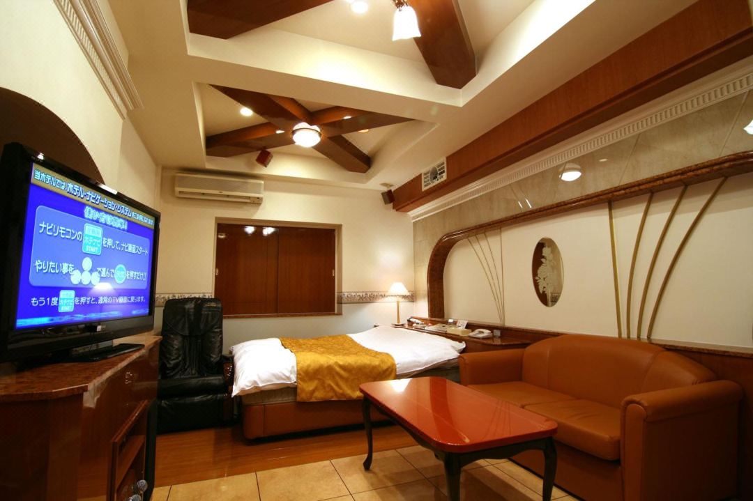 Hotel Hyper (Adult Only)
