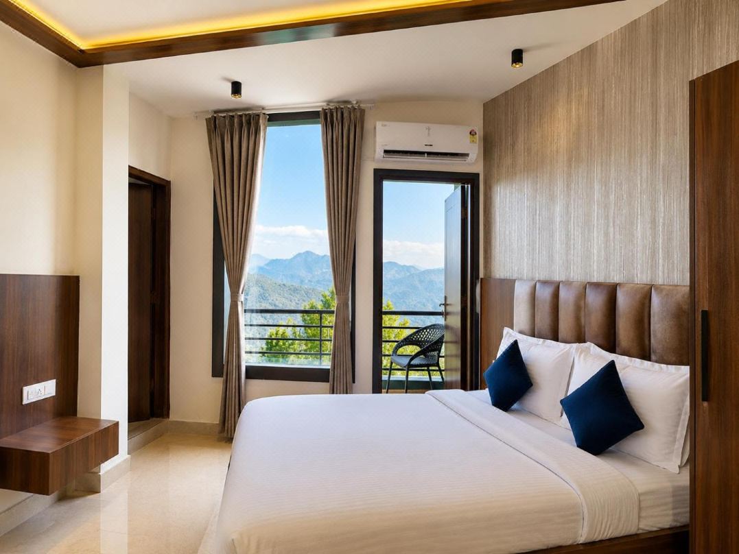 Hotel Heaven and Hills