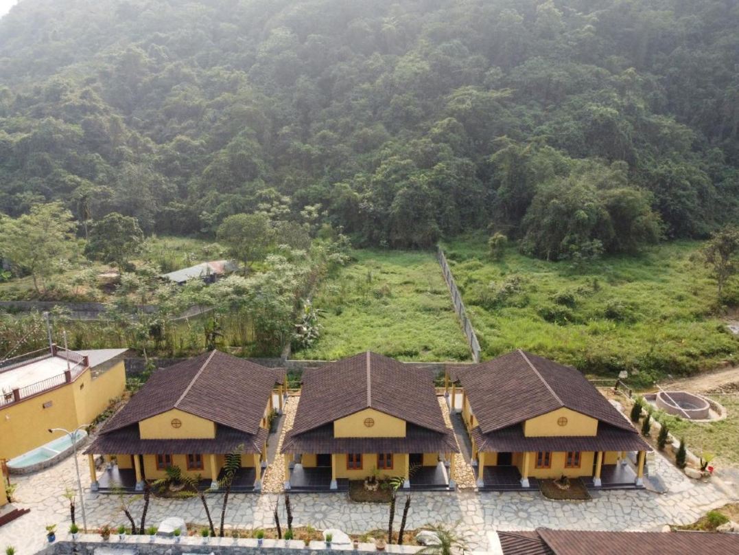 Sky Bay Lodge