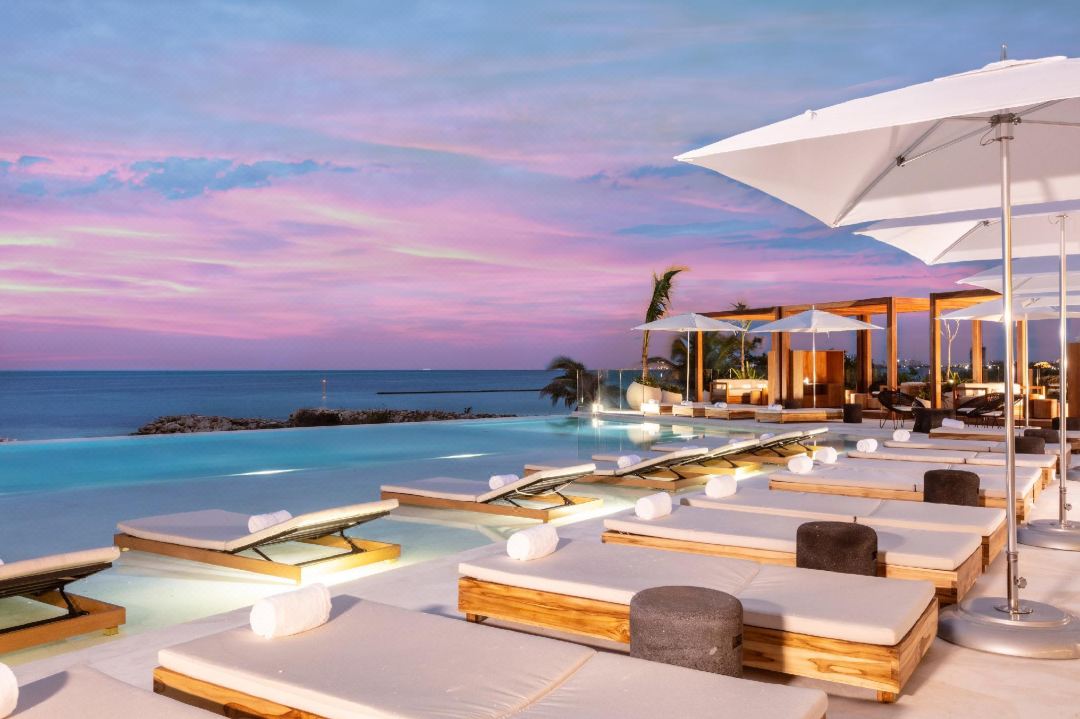 SLS Cancun Hotel & Residences
