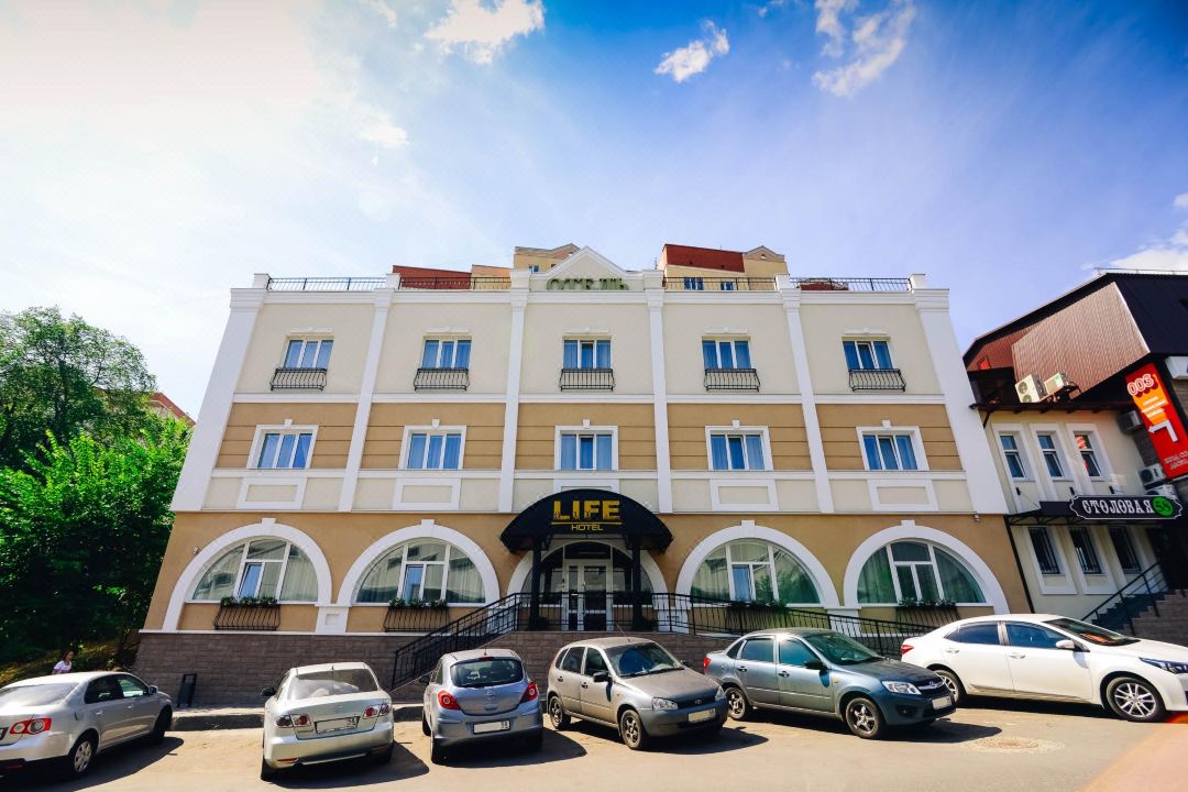 Life Hotel