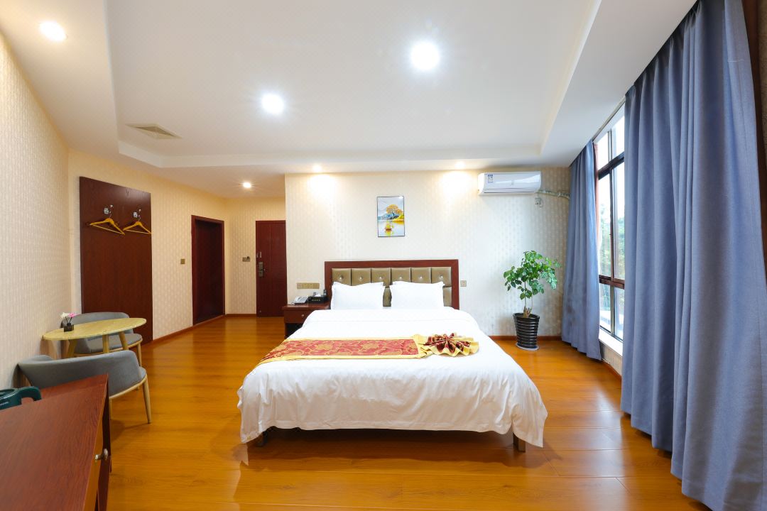 Ruiyu Hotel