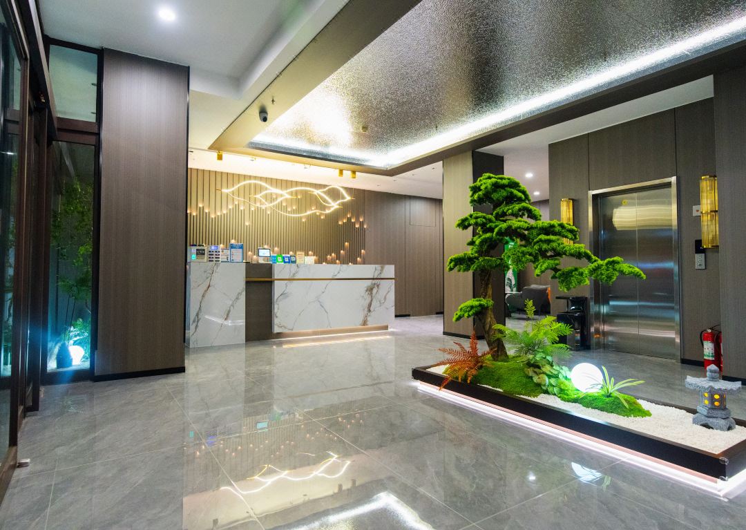 Fuyijia E-sports Hotel (Gongyi Huochang Road Tongben Road Store)