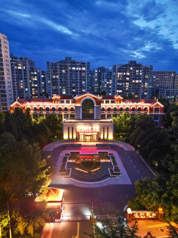 Jiaozhou Hotel