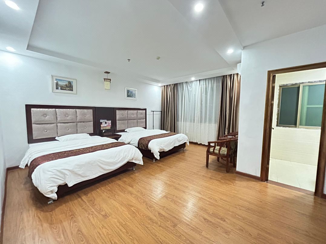 Yingde Juyuan Hotel