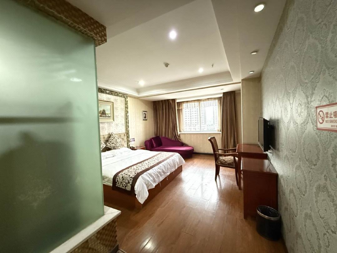 Zhixi Hotel
