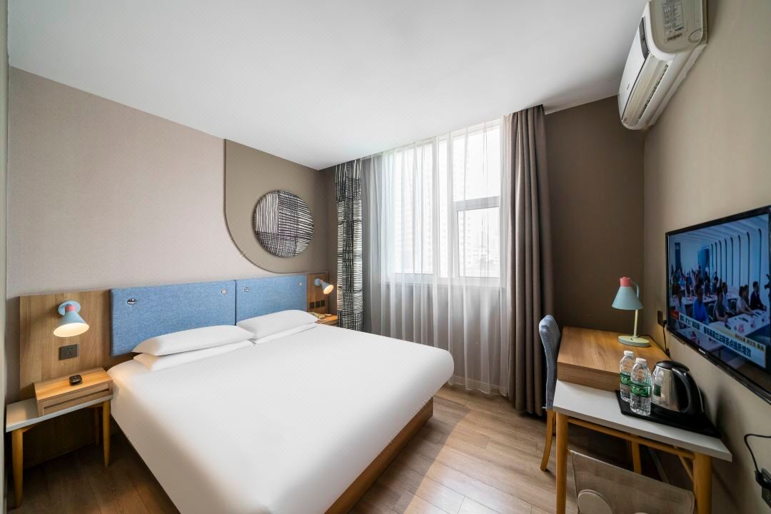 Sushi Hotel (Shanghai Xujiahui Yishan Road Subway Station Branch)