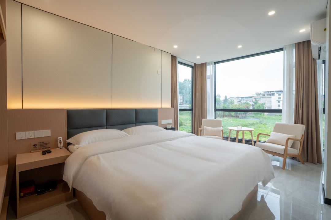 Lichuan Xincheng Hotel