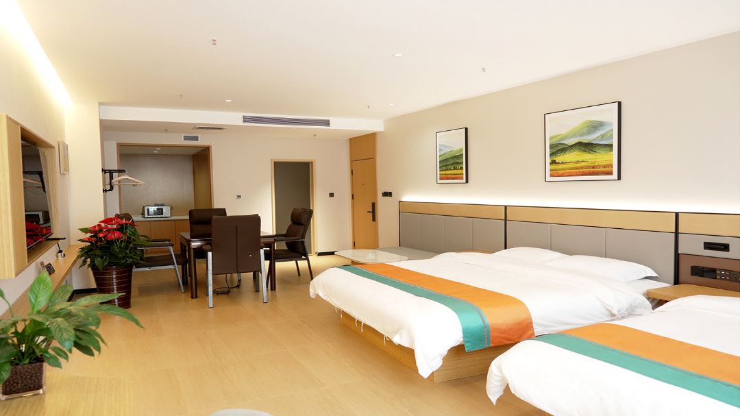 Fuyuan Smart Homestay (Chengde South Station Baicheng University Town)