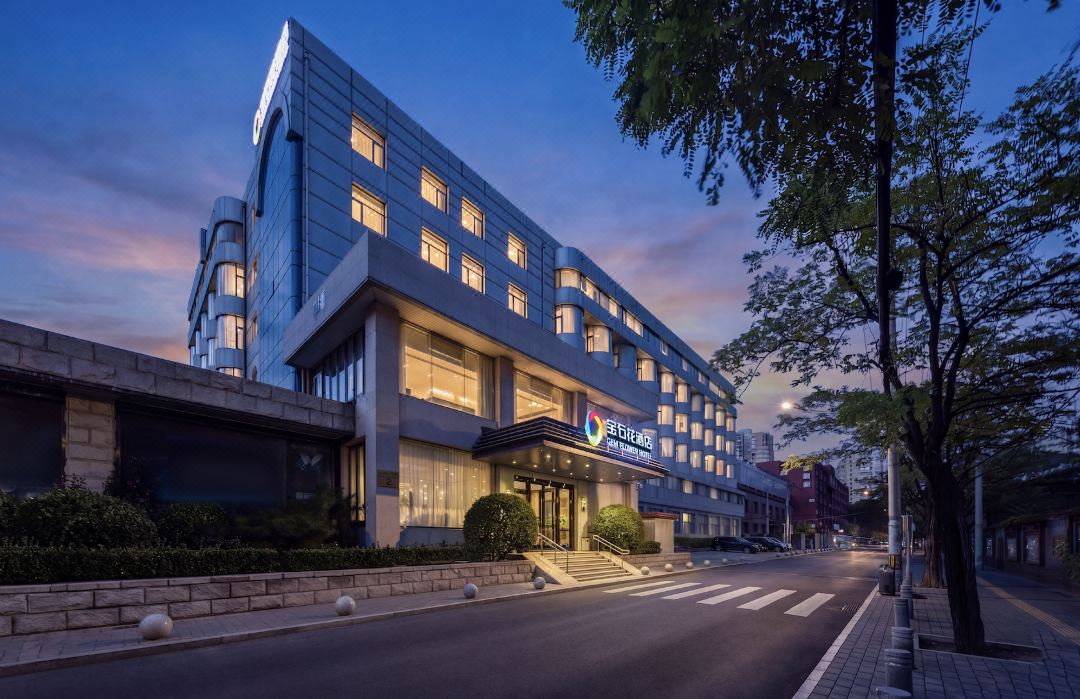 Baoshihua Hotel (Beijing Bird's Nest Olympic Sports Center Branch)