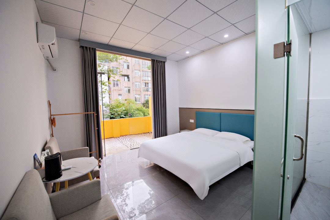 Ganzhou Shiguangli B&B