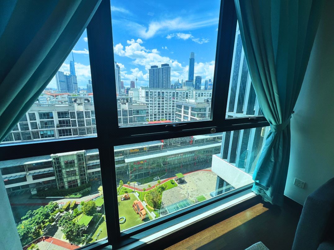 V Residence Suites @ Sunway Velocity by Vivid Stay