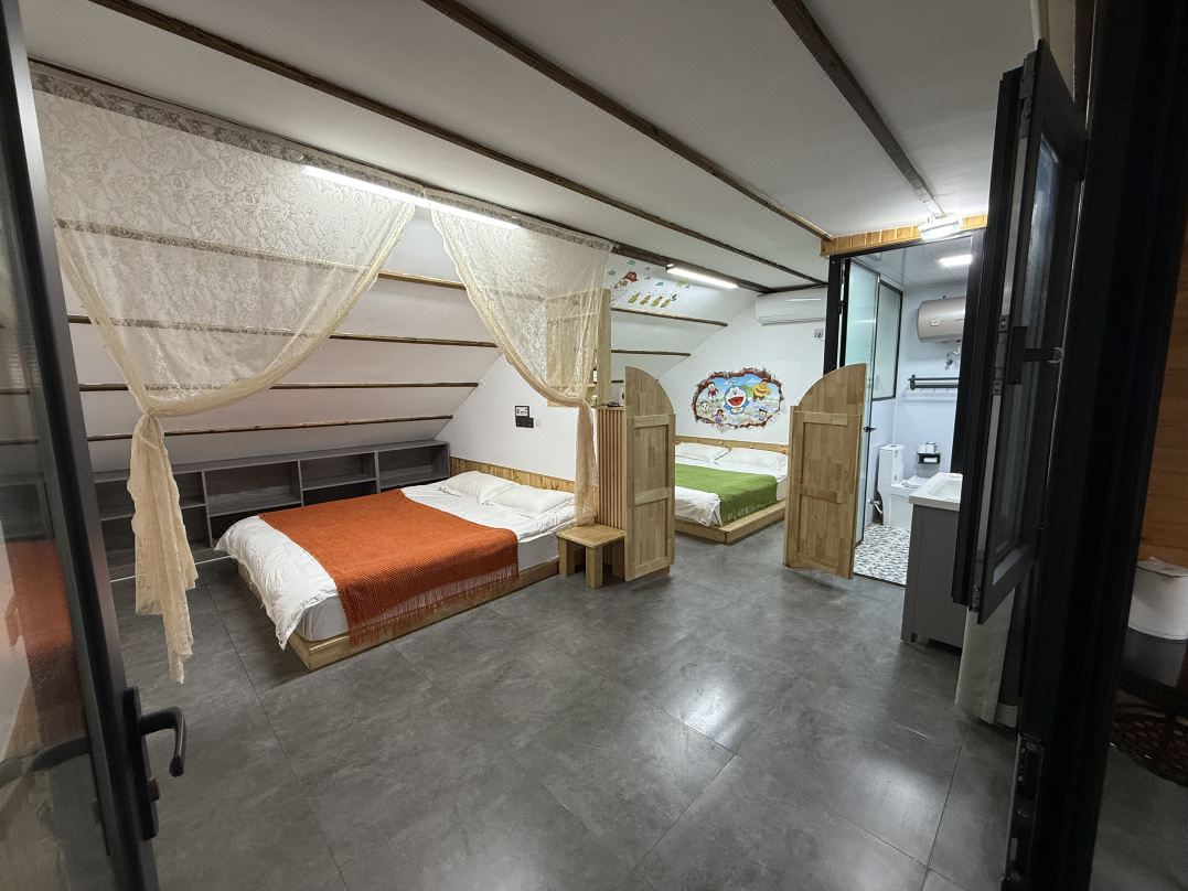 3 Plus 2 Homestay (Rizhao Seaside Forest Park)