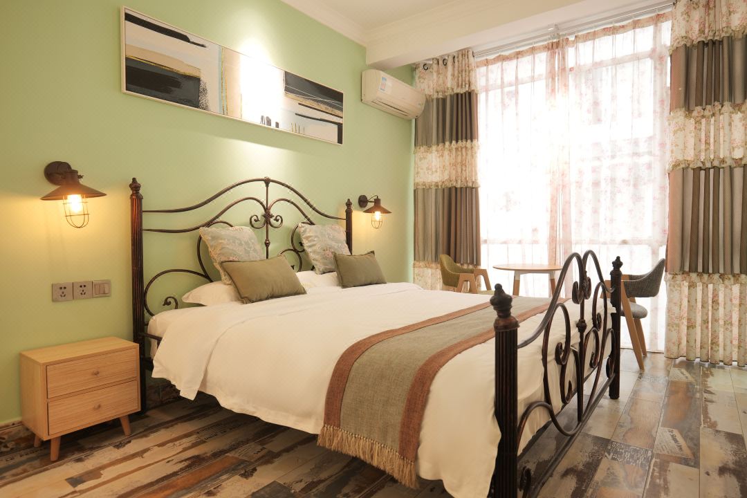 Lemon themed Hotel (Yangshuo Park West Street Branch)