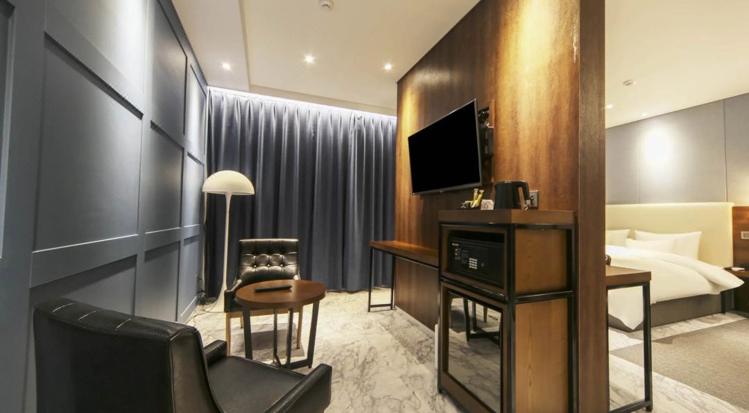 Masan Brooks Hotel