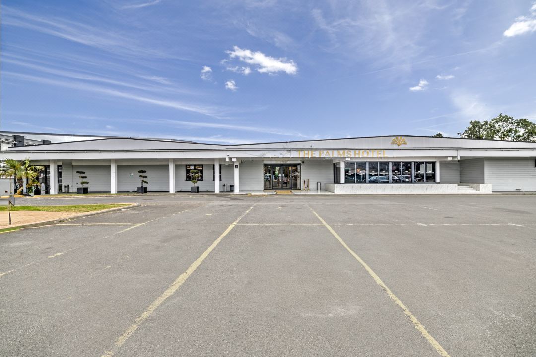 Palms Hotel & Retreat By Palette London Romford