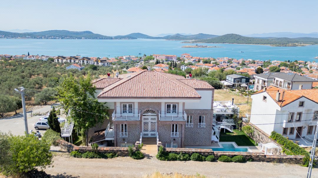 Cunda Piano Hotel