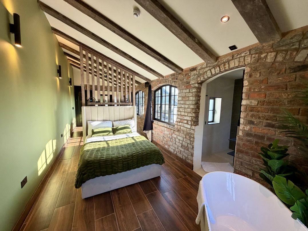Unique Japandi Loft in Jewellery Quarter Bham