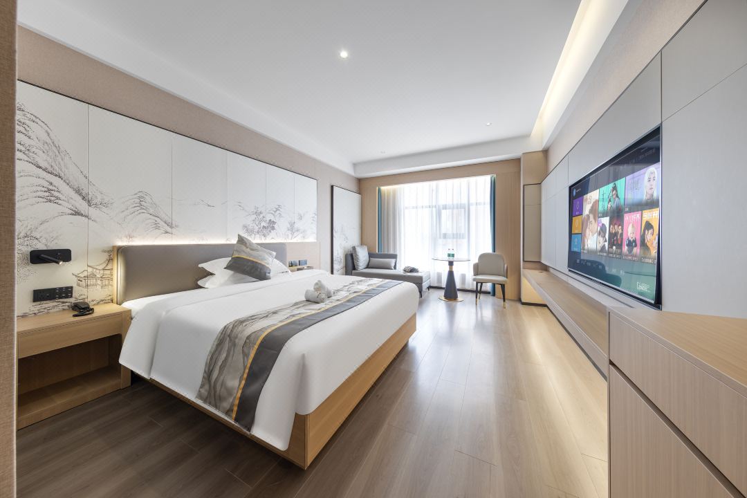 Yihui Fuchen Grand Hotel (Huaihua Railway Station Xintiandi Plaza)