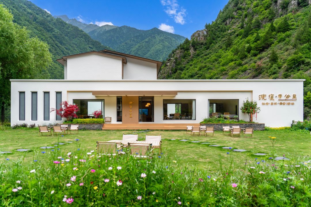 Huanxi Zero Kilometer Homestay (Lixiaolu Bipenggou)