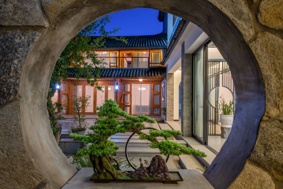 Dali to go to the mountain sea view courtyard inn