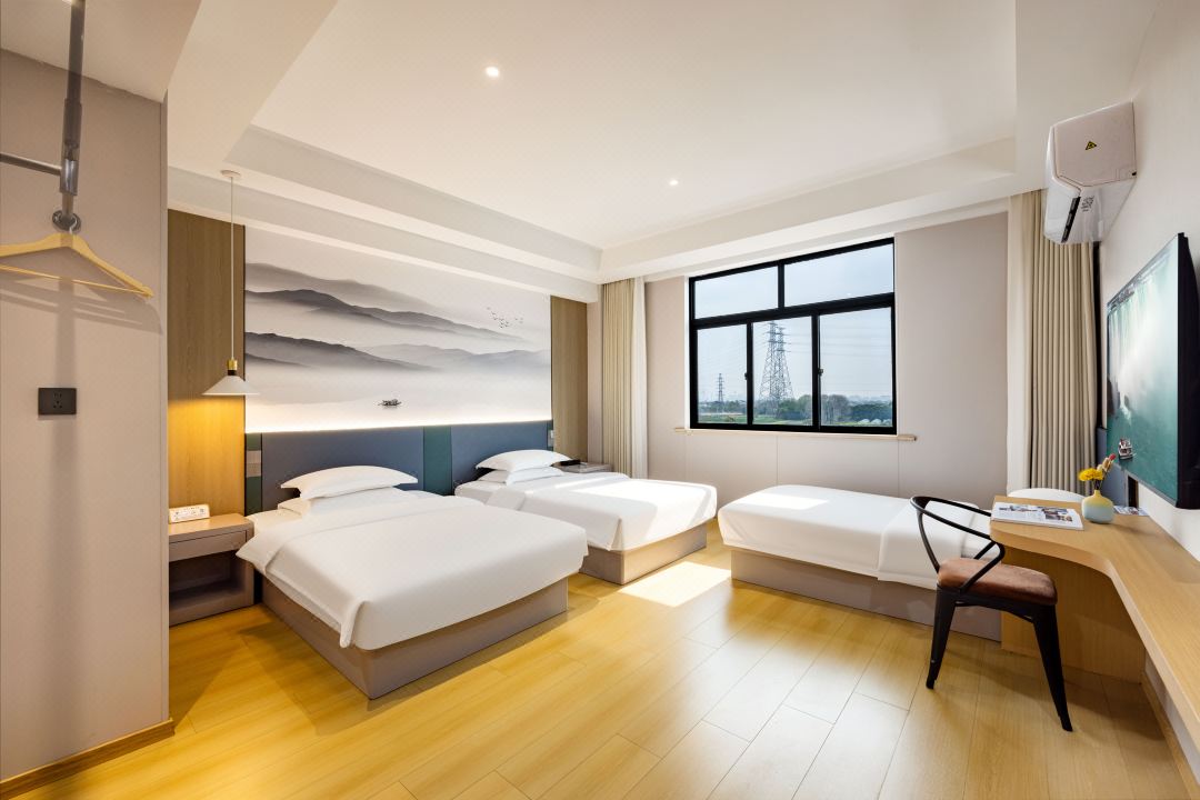 Qingteng Yishu Hotel (Andong Bus Station Branch)
