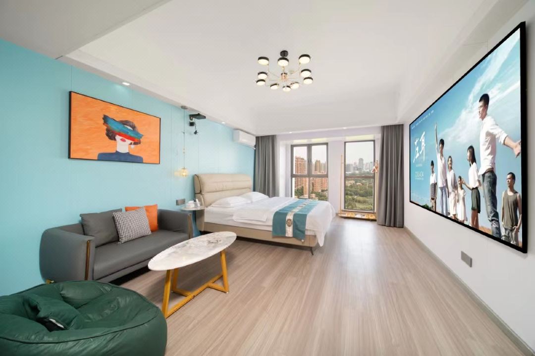 Haimei Homestay (Wuhan Sports Center Subway Station Wanda Plaza Economic Development Store)