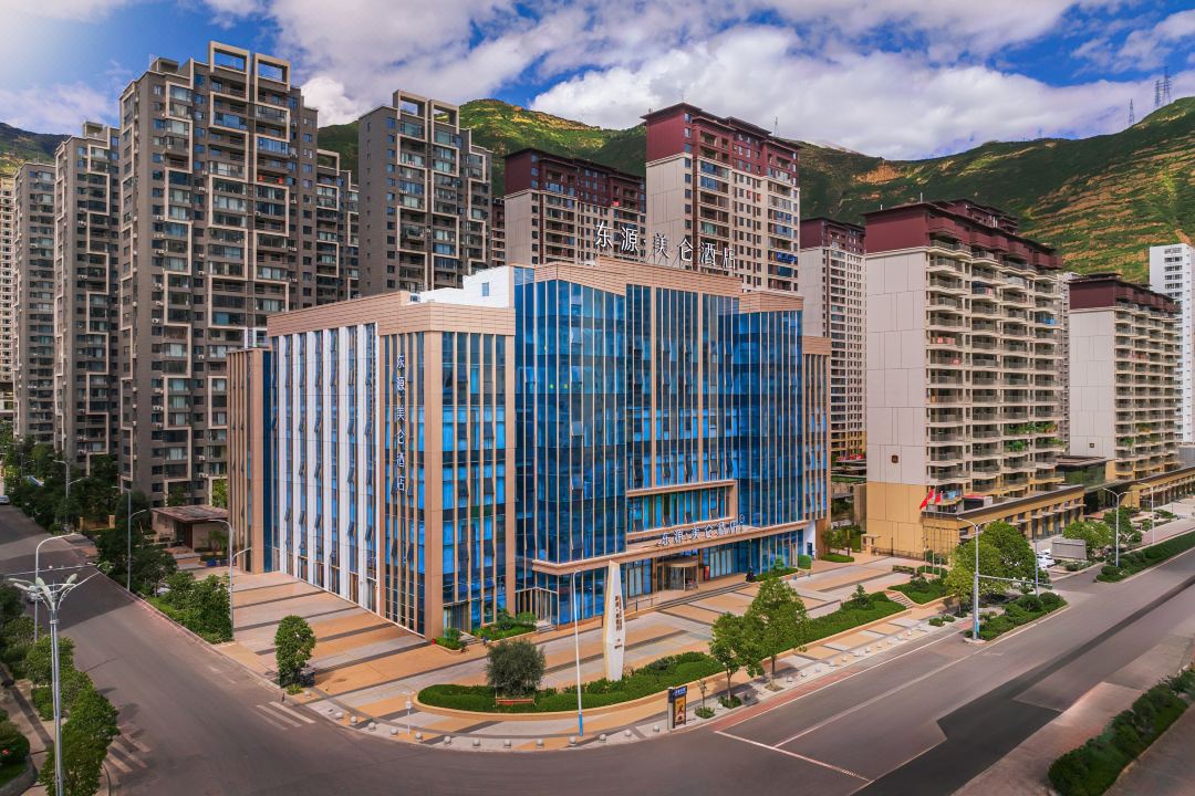 Longnan High-speed Railway Station Dongyuan Madsion Hotel