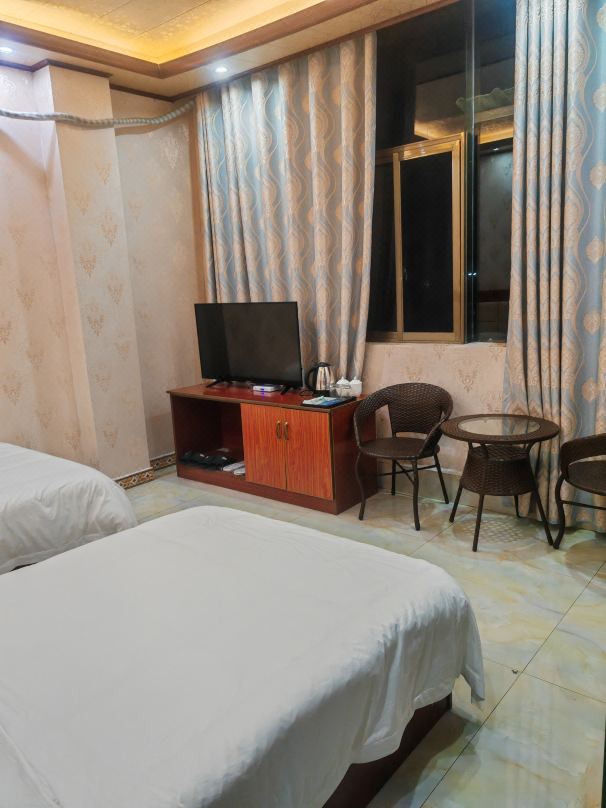 Meifeng Hotel