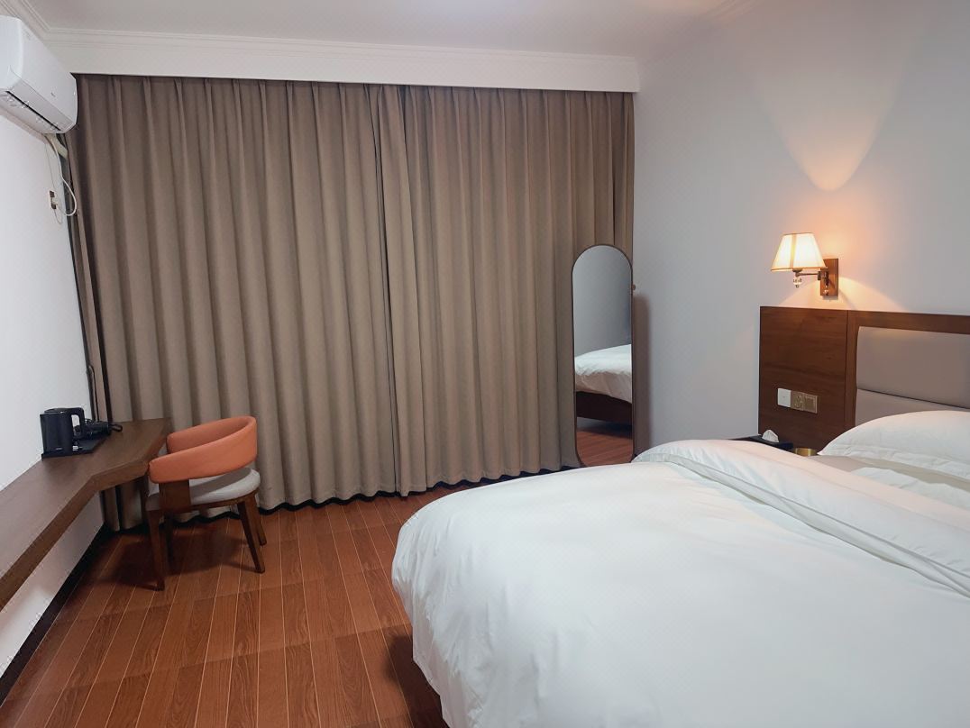 Xiangjiang Hotel (Xintian Avenue)