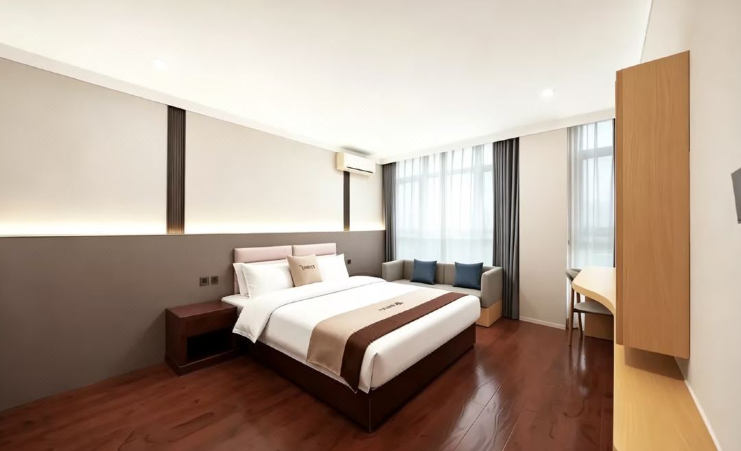 Word Aladdin Hotel (Tengzhou Zhen'ai Mall Railway Station)