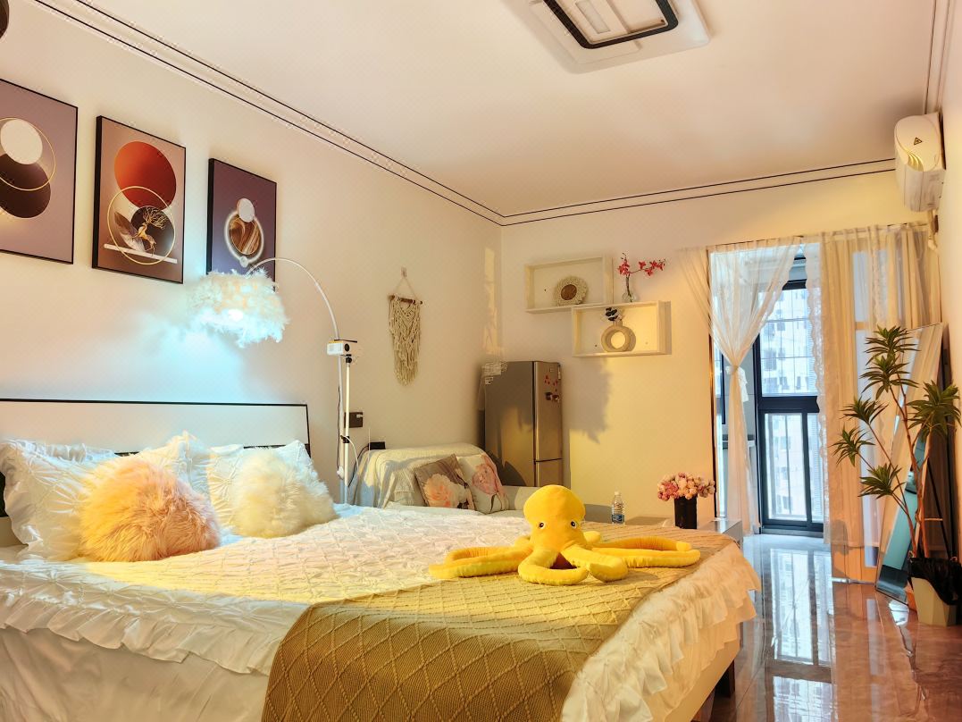 Qianbai Du Homestay (Guangxi University Zoo)