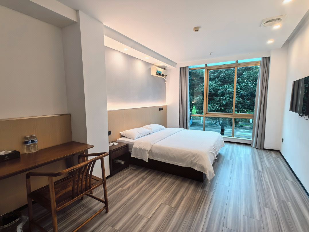 huayang Hotel