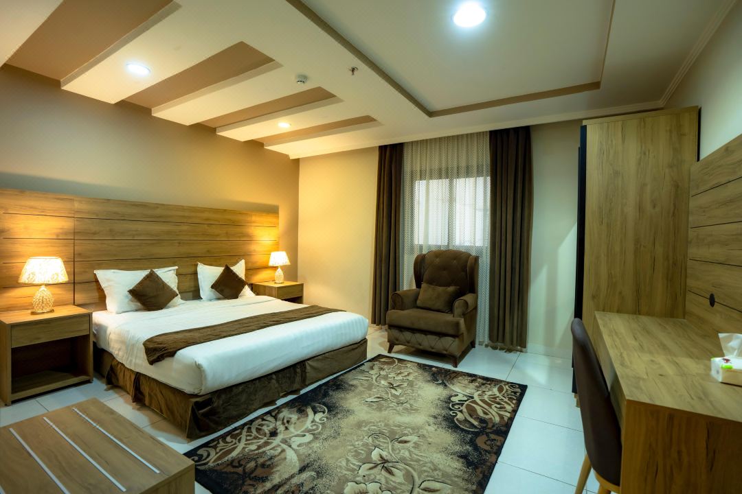 MG Crown Hotel 4